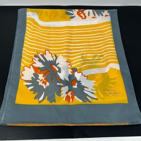 Monique Martin scarf - Picture 1 of 2